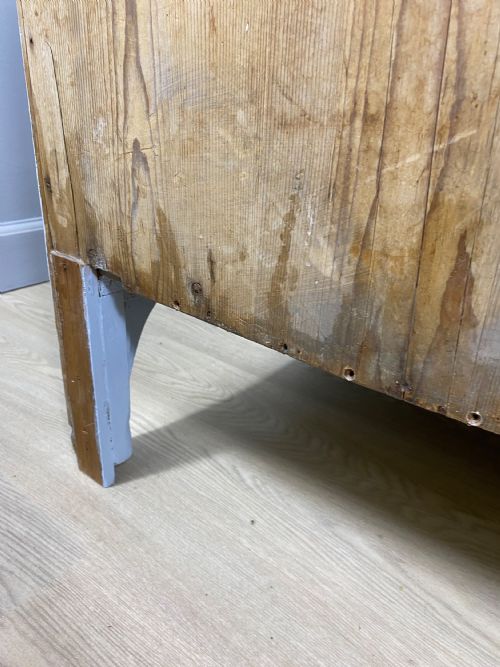 PINE VICTORIAN PAINTED CHEST OF DRAWERS - ADDITIONAL PHOTO 12