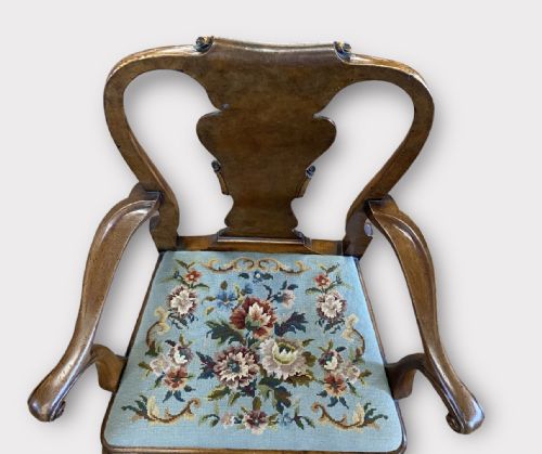 QUEEN ANNE STYLE WALNUT STUDY CHAIR - ADDITIONAL PHOTO 1