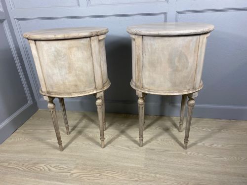 PAIR OF FRENCH OVAL PAINTED BEDSIDE CABINETS - ADDITIONAL PHOTO 9