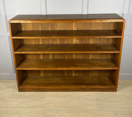 open oak bookcase - CATEGORY: ANTIQUE BOOKCASES - DATED 1930