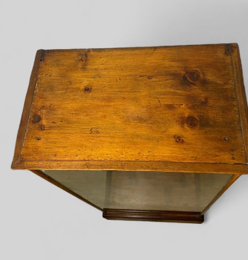 MAHOGANY PINE DISPLAY CABINET - ADDITIONAL PHOTO 3