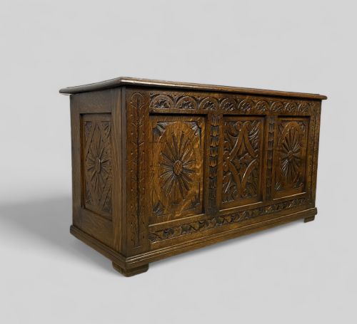 CARVED OAK COFFER - ADDITIONAL PHOTO 3