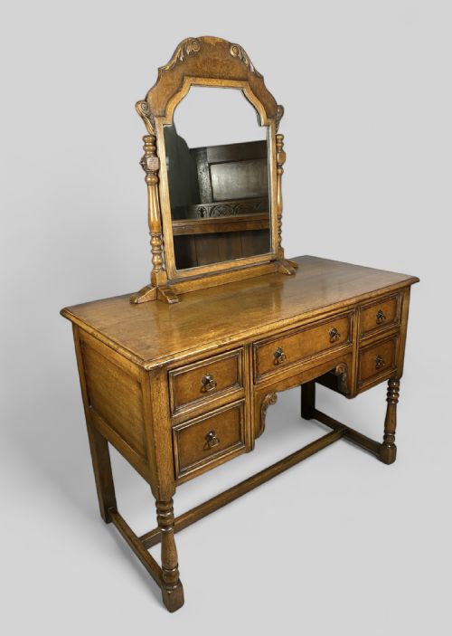 OAK DRESSING TABLE WITH MIRROR - ADDITIONAL PHOTO 2