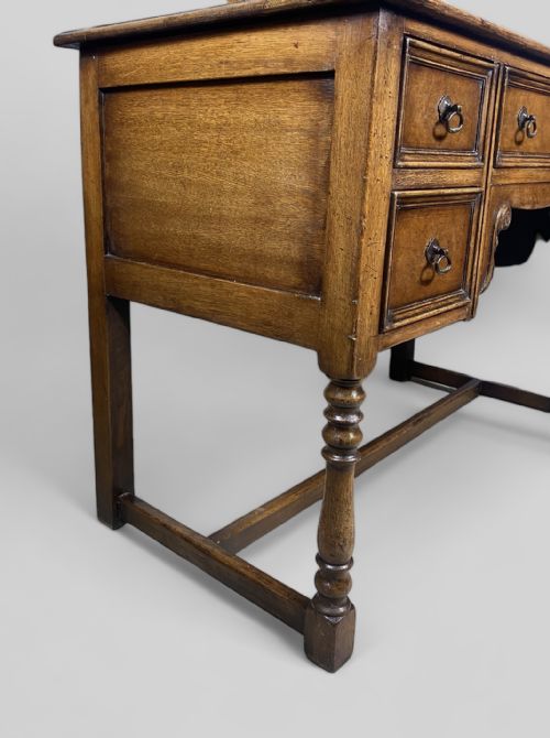 OAK DRESSING TABLE WITH MIRROR - ADDITIONAL PHOTO 4
