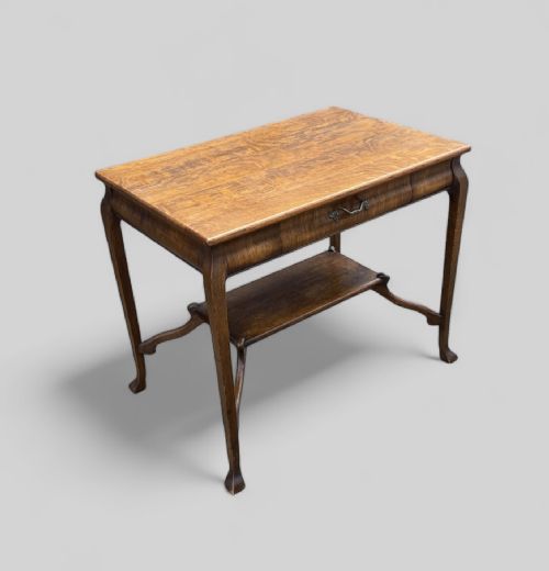oak centre table - CATEGORY: ANTIQUE TABLES - DATED 1920