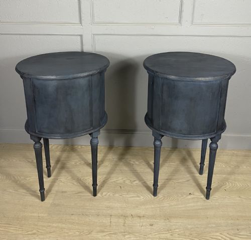 PAIR OF FRENCH OVAL BLUE PAINTED BEDSIDE CABINETS - ADDITIONAL PHOTO 6