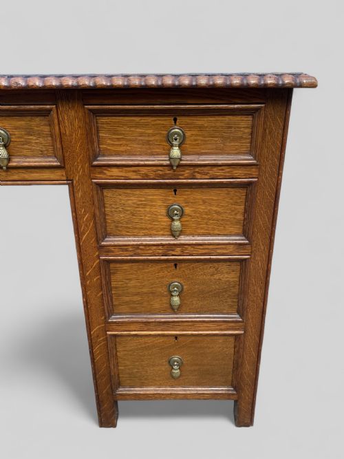 OAK 9 DRAWER PEDESTAL DESK - ADDITIONAL PHOTO 2