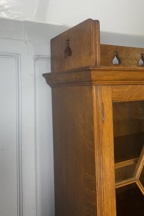 LARGE EDWARDIAN OAK ARTS CRAFTS BOOKCASE - ADDITIONAL PHOTO 7