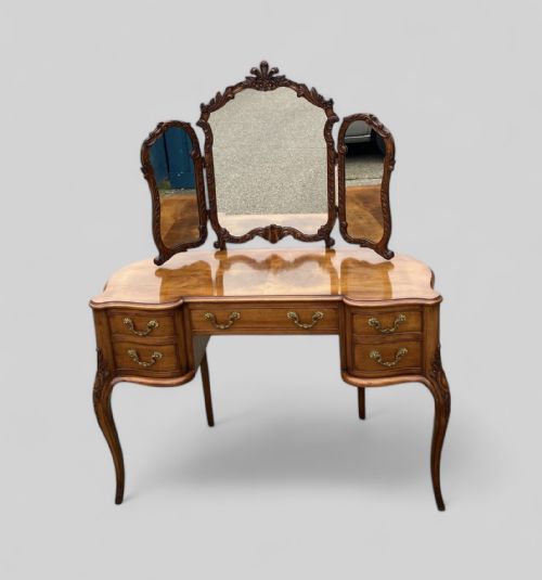 WALNUT DRESSING TABLE - ADDITIONAL PHOTO 2