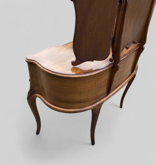WALNUT DRESSING TABLE - ADDITIONAL PHOTO 13