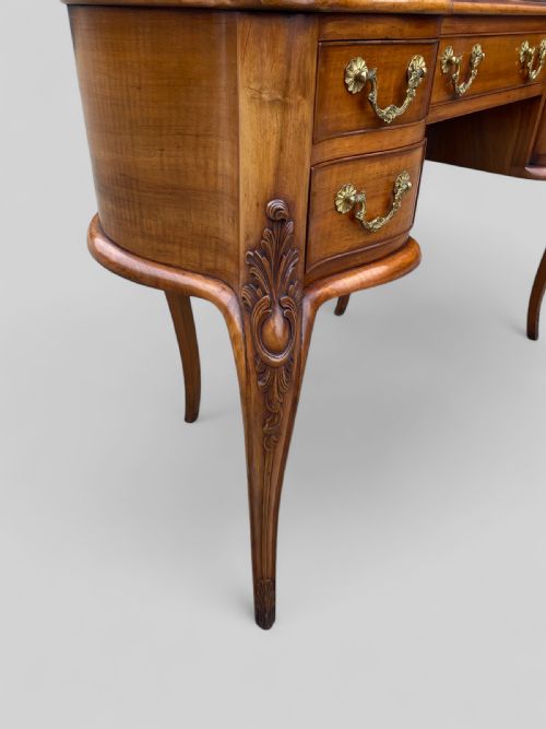 WALNUT DRESSING TABLE - ADDITIONAL PHOTO 15