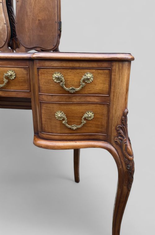 WALNUT DRESSING TABLE - ADDITIONAL PHOTO 17