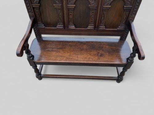 CARVED OAK VICTORIAN BENCH - ADDITIONAL PHOTO 6