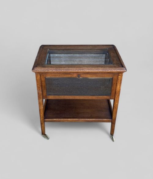 OAK DISPLAY TEA TROLLEY - ADDITIONAL PHOTO 1