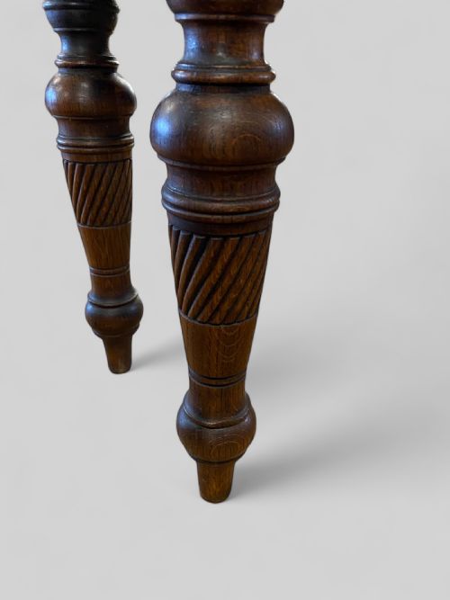 ANTIQUE OAK WINDOW SEAT - ADDITIONAL PHOTO 8