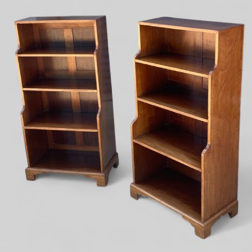 PAIR OF BOOKCASES ALMOST MATCHING CIRCA 1930 - ADDITIONAL PHOTO 1