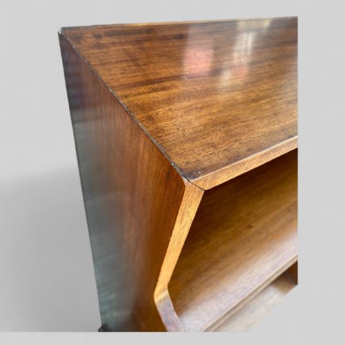 PAIR OF BOOKCASES ALMOST MATCHING CIRCA 1930 - ADDITIONAL PHOTO 7