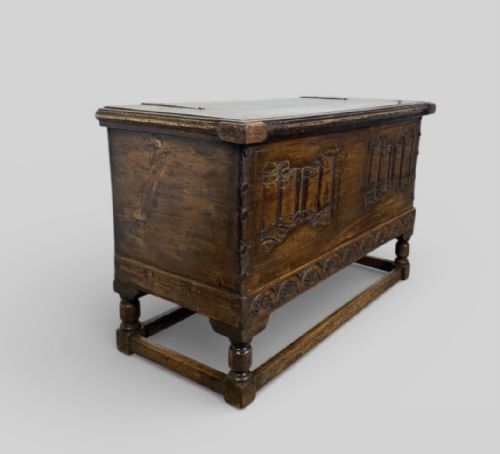 1920S PINE COFFER ELIZABETHAN STYLE - ADDITIONAL PHOTO 5