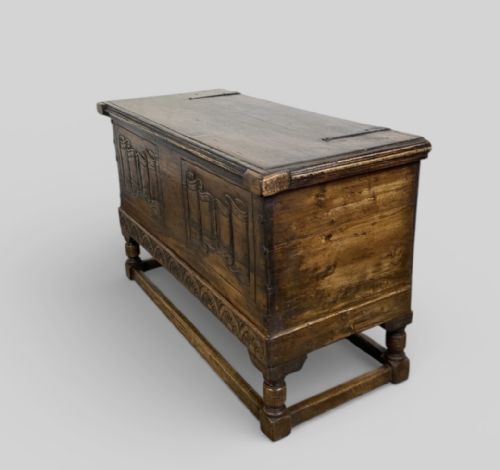1920S PINE COFFER ELIZABETHAN STYLE - ADDITIONAL PHOTO 6