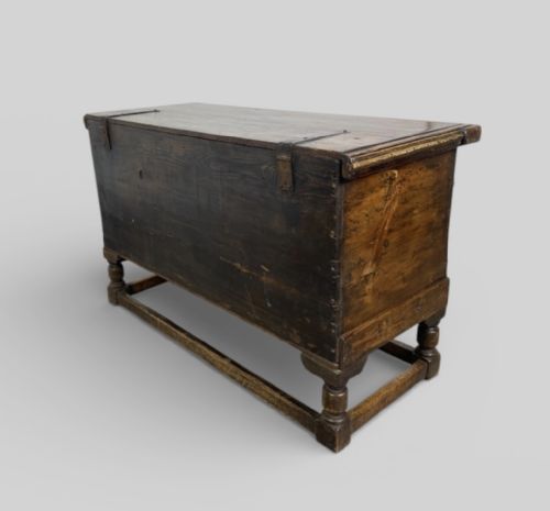 1920S PINE COFFER ELIZABETHAN STYLE - ADDITIONAL PHOTO 10