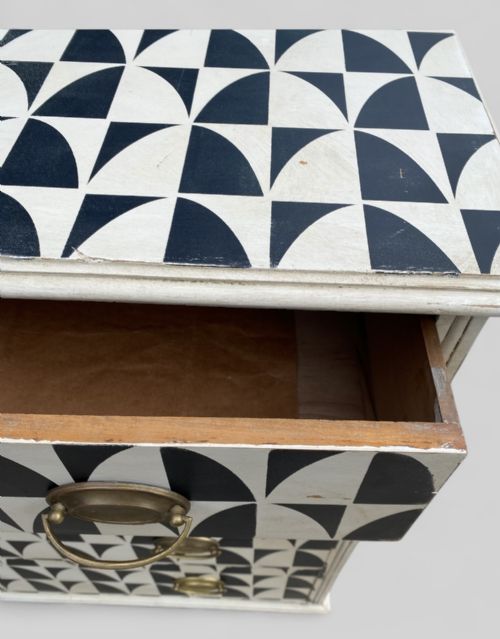 ANTIQUE PAINTED GEOMETRIC CHEST OF DRAWERS - ADDITIONAL PHOTO 11