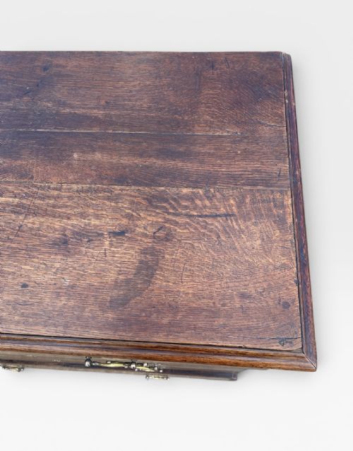LATE 18TH CENTURY GEORGIAN OAK CHEST OF DRAWERS - ADDITIONAL PHOTO 16
