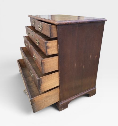 LATE 18TH CENTURY GEORGIAN OAK CHEST OF DRAWERS - ADDITIONAL PHOTO 19