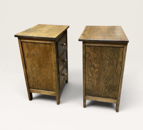 SMALL PAIR OF OAK CHESTS OF DRAWERS - ADDITIONAL PHOTO 6
