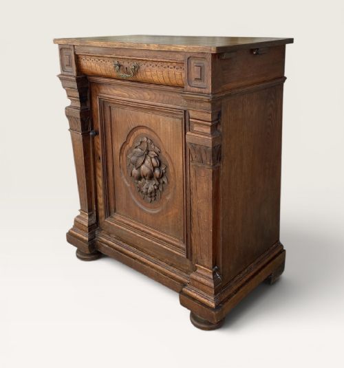 LATE 19TH CENTURY FRENCH CARVED OAK SIDE CABINET - ADDITIONAL PHOTO 1