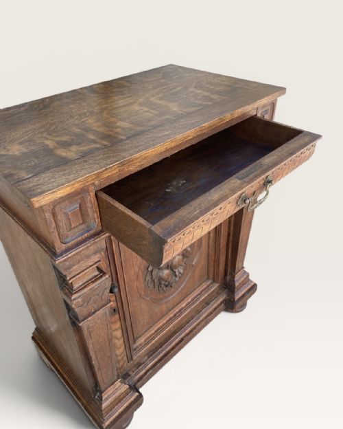 LATE 19TH CENTURY FRENCH CARVED OAK SIDE CABINET - ADDITIONAL PHOTO 9