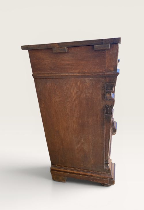 LATE 19TH CENTURY FRENCH CARVED OAK SIDE CABINET - ADDITIONAL PHOTO 17