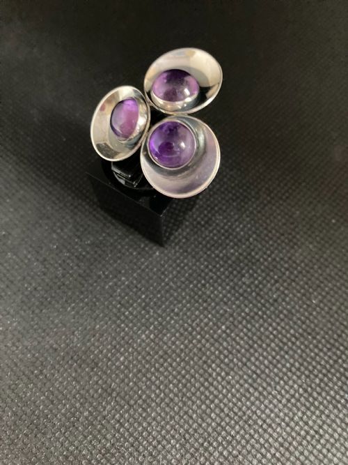 DANISH SILVER BROOCH WITH AMETHYSTS 1960S - ADDITIONAL PHOTO 2