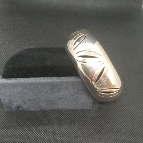 TAXCO MEXICO STERLING SILVER BANGLE 1960S - ADDITIONAL PHOTO 3