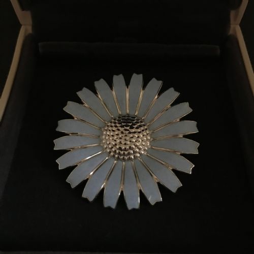 GEORG JENSEN SILVER AND ENAMEL DAISY BROOCH - ADDITIONAL PHOTO 4