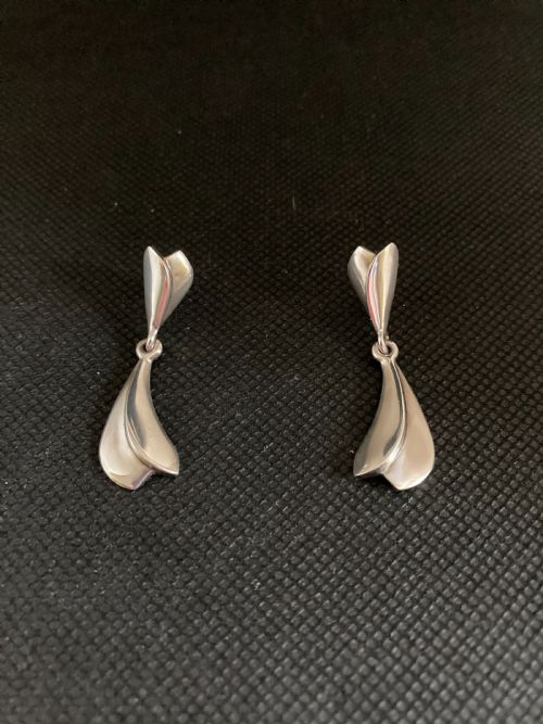 georg jensen silver lotus earrings 1960s - CATEGORY: ANTIQUE JEWELLERY - DATED 1960