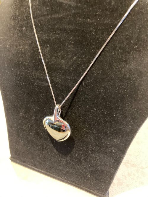 DANISH SILVER AND HEMATITE HEART PENDANT 1960S BY N E FROM RESERVED - ADDITIONAL PHOTO 5