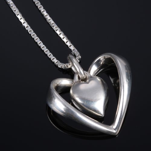 georg jensen danish silver heart pendant - CATEGORY: ANTIQUE JEWELLERY - DATED 1960