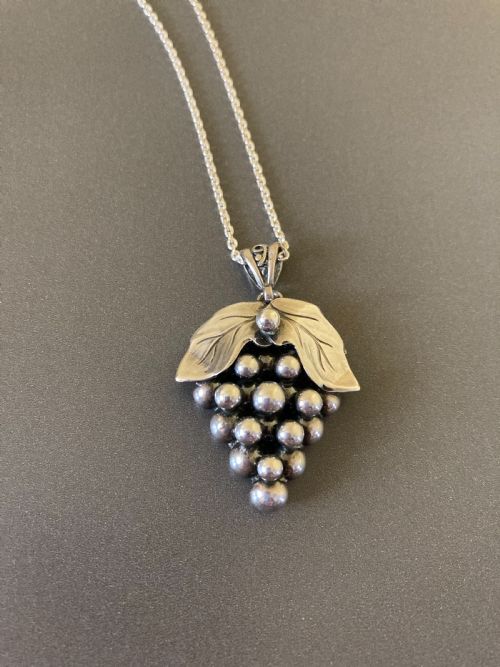 DANISH SILVER PENDANT WITH GRAPES 1950S - ADDITIONAL PHOTO 1