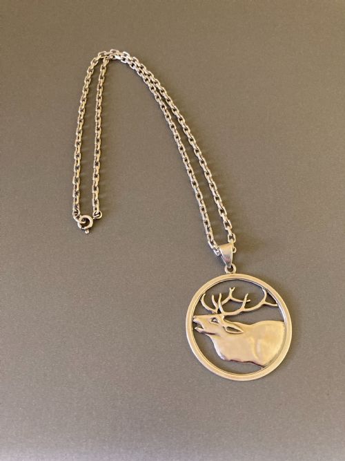 danish silver pendant with stag 1930s - CATEGORY: ANTIQUE JEWELLERY - DATED 1930
