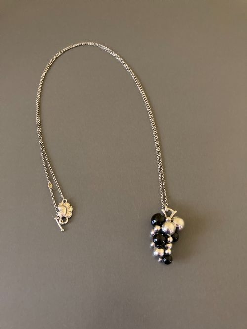 georg jensen large danish silver and onyx grape pendant - CATEGORY: ANTIQUE JEWELLERY - DATED 1950
