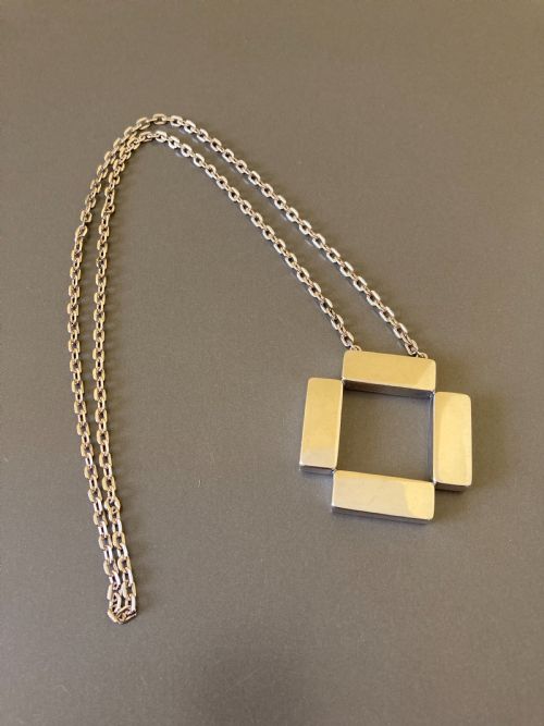 georg jensen danish silver pendant no 379 - CATEGORY: ANTIQUE JEWELLERY - DATED 1960