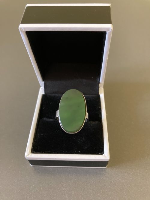 swedish silver ring with nephrite 1960s - CATEGORY: ANTIQUE JEWELLERY - DATED 1960