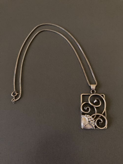 danish silver pendant 1940s - CATEGORY: ANTIQUE JEWELLERY - DATED 1940