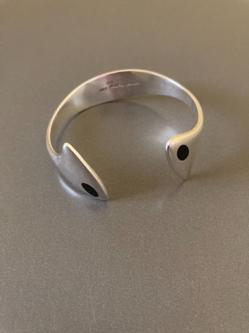 HANS HANSEN DANISH SILVER BANGLE WITH BLACK ENAMEL 1960S - ADDITIONAL PHOTO 4
