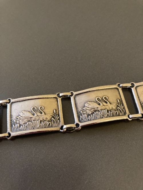 DANISH SILVER BRACELET WITH SWANS 1940S - ADDITIONAL PHOTO 1