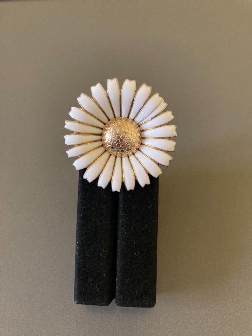 DANISH SILVER DAISY BROOCH 1950S BY ANTON MICHELSEN - ADDITIONAL PHOTO 5