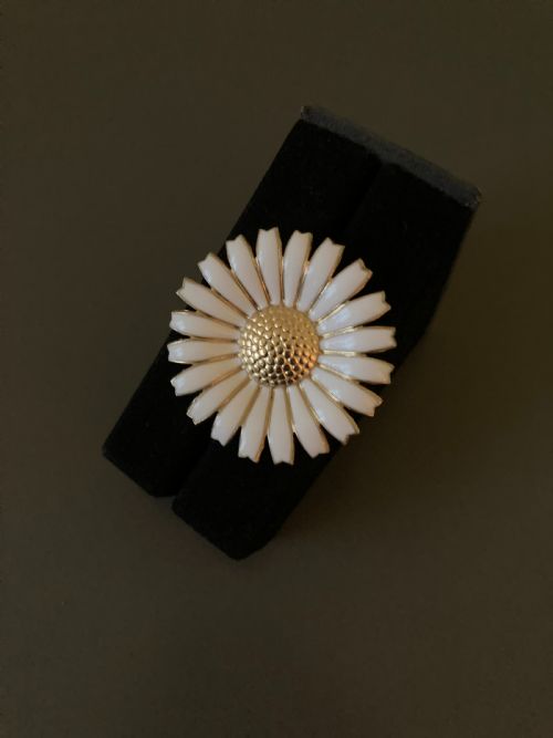 danish silver gilt and enamel daisy brooch 1950s - CATEGORY: ANTIQUE JEWELLERY - DATED 1950