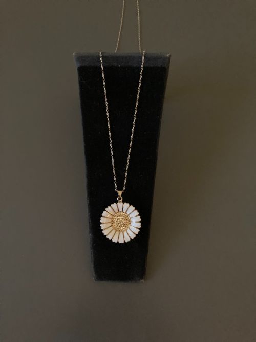 DANISH SILVER GILT AND ENAMEL DAISY PENDANT 1950S - ADDITIONAL PHOTO 3