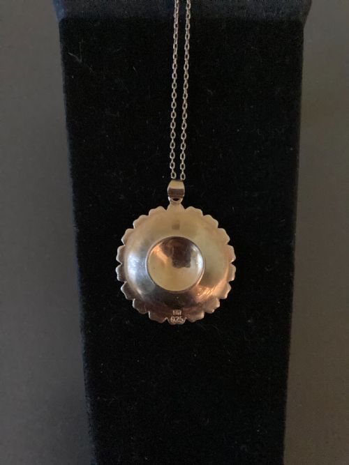 DANISH SILVER GILT AND ENAMEL DAISY PENDANT 1950S - ADDITIONAL PHOTO 4