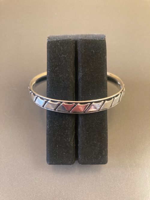 HANS HANSEN DANISH SILVER BANGLE 1960S - ADDITIONAL PHOTO 5
